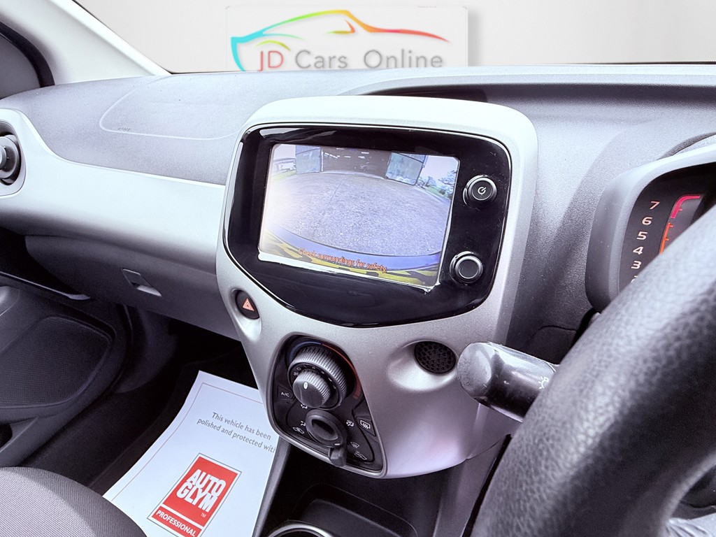 Used Toyota AYGO 2015 for sale - 77830141: Photo 18