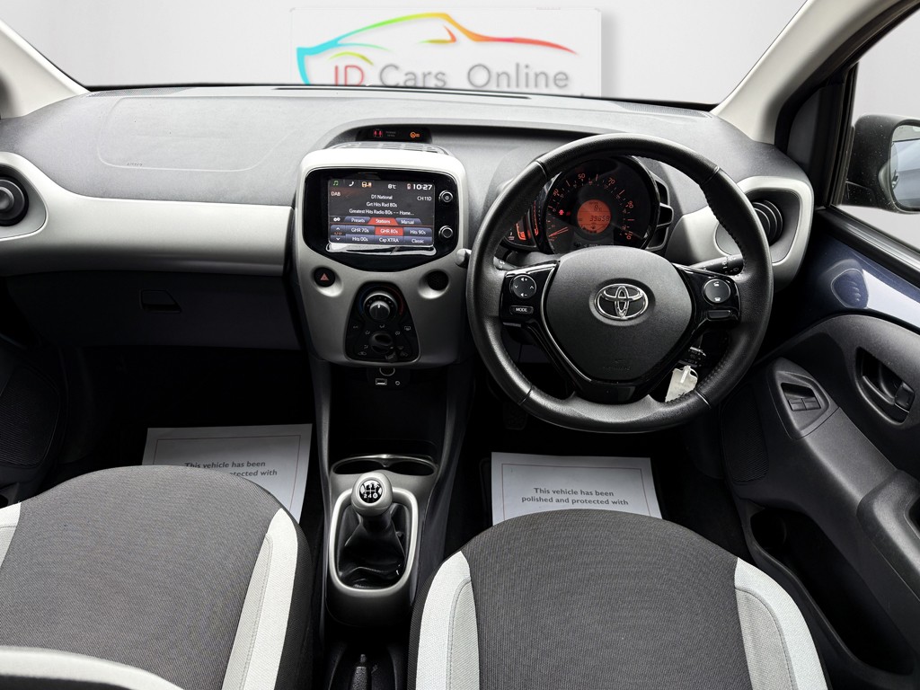 Used Toyota AYGO 2015 for sale - 77830141: Photo 2