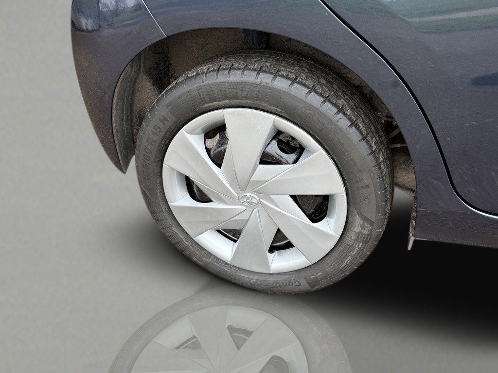 Used Toyota AYGO 2015 for sale - 77830141: Photo 27