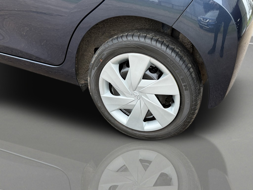 Used Toyota AYGO 2015 for sale - 77830141: Photo 30