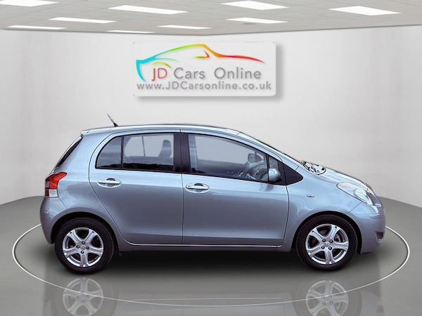Used Toyota Yaris 2010 for sale - 74961195: Photo 13