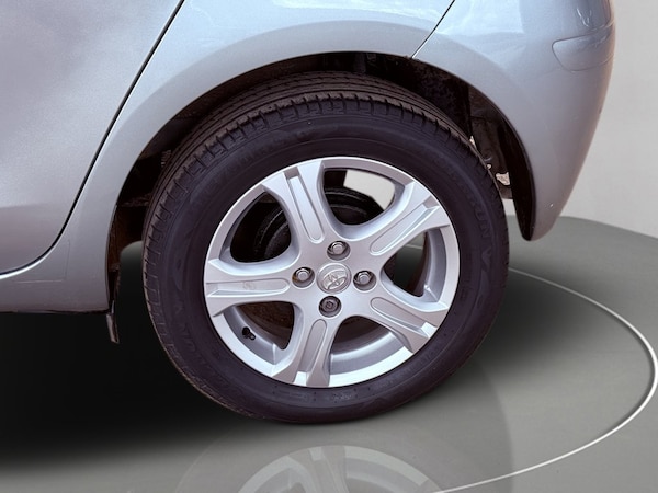 Used Toyota Yaris 2010 for sale - 74961195: Photo 17
