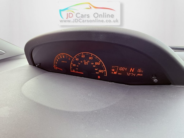 Used Toyota Yaris 2010 for sale - 74961195: Photo 21