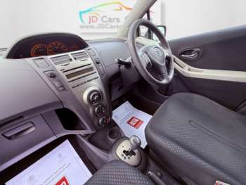 Used Toyota Yaris 2010 for sale - 74961195: Photo
