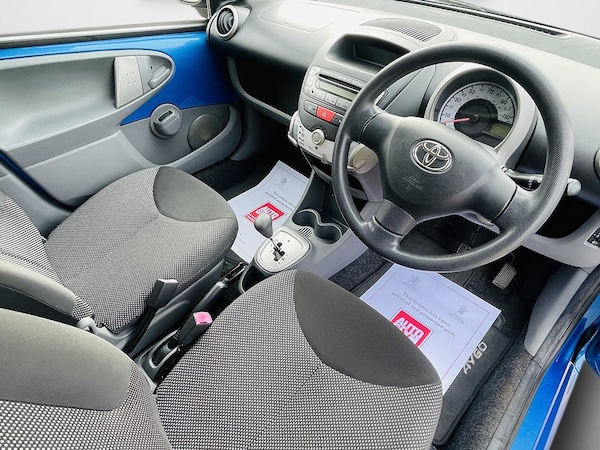 Used Toyota AYGO 2010 for sale - 75091607: Photo 13