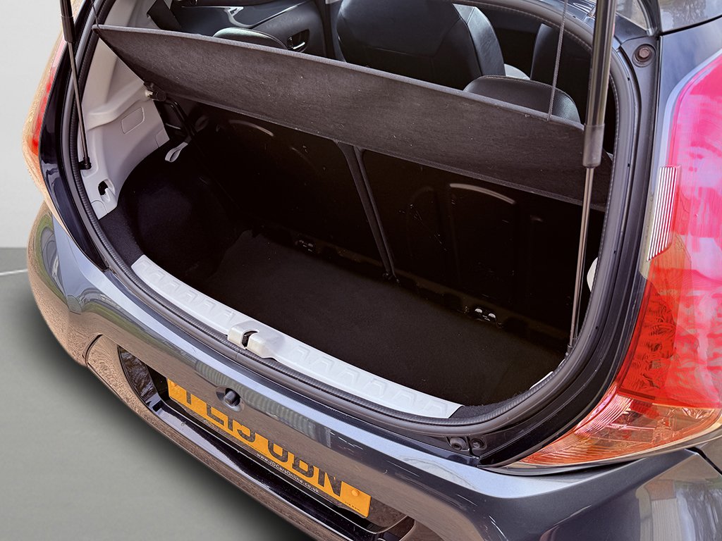 Used Toyota AYGO 2015 for sale - 76439897: Photo 13