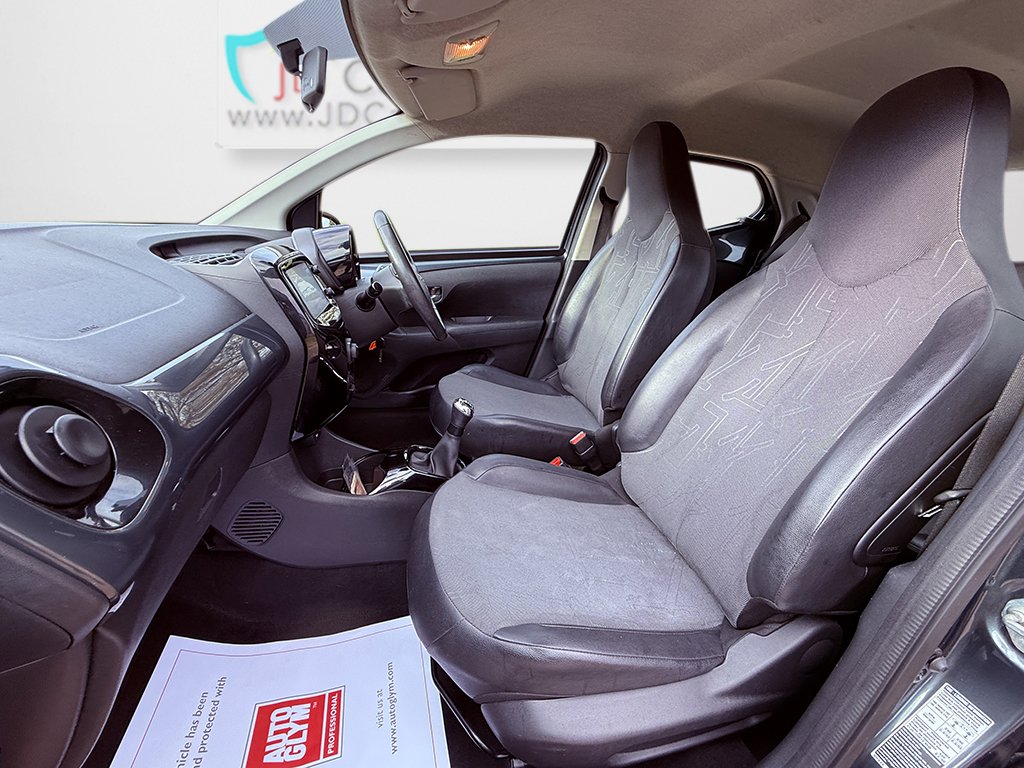 Used Toyota AYGO 2015 for sale - 76439897: Photo 31