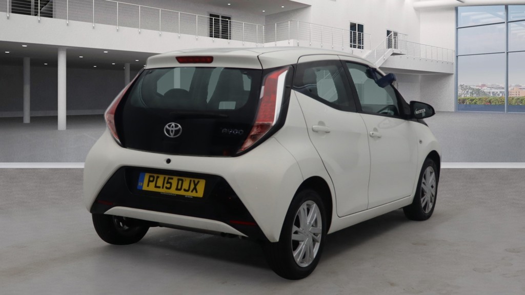 Used Toyota AYGO 2015 for sale - 77220512: Photo 5