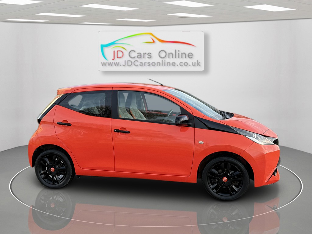 Used Toyota AYGO 2015 for sale - 76848633: Photo 11