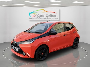 2015 - 1.0 VVT-i X-Cite 5dr