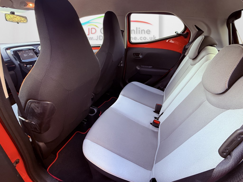 Used Toyota AYGO 2015 for sale - 76848633: Photo 30