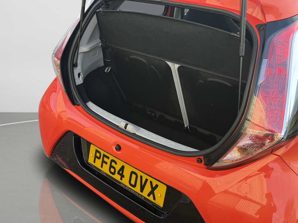 Used Toyota AYGO 2015 for sale - 76848633: Photo 8