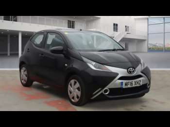 2016 - 1.0 VVT-i X-Play 5dr