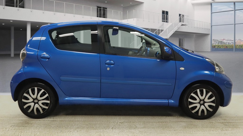 Used Toyota AYGO 2009 for sale - 77541632: Photo 5