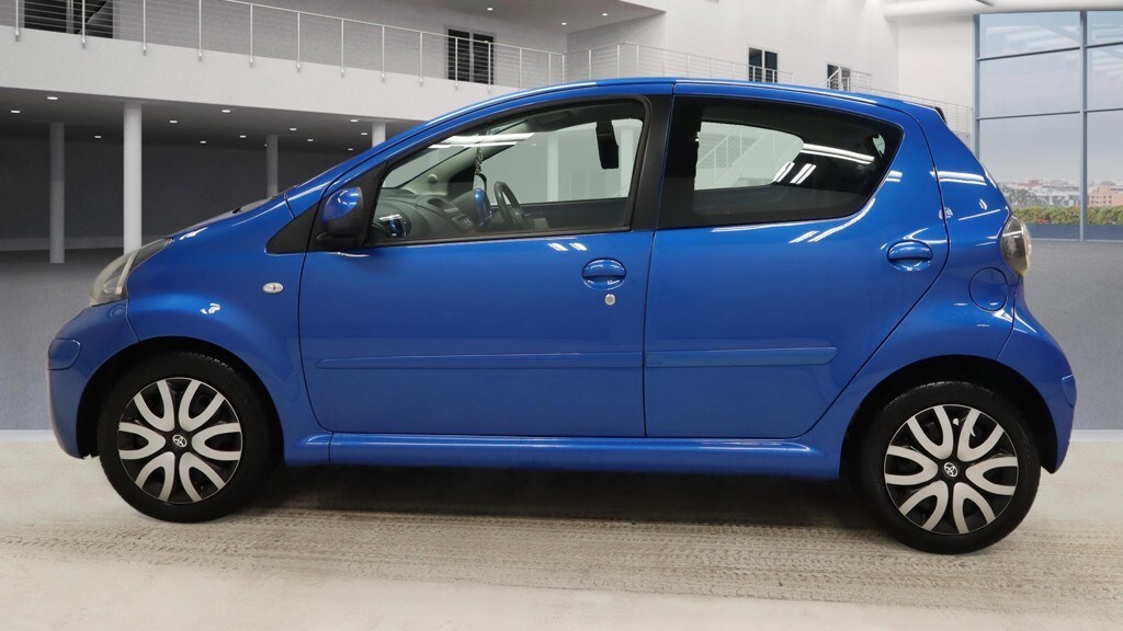 Used Toyota AYGO 2009 for sale - 77541632: Photo 6