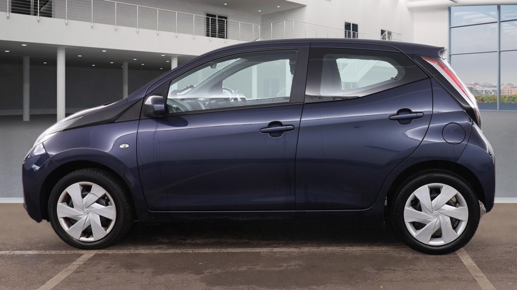 Used Toyota AYGO 2015 for sale - 77649535: Photo 6