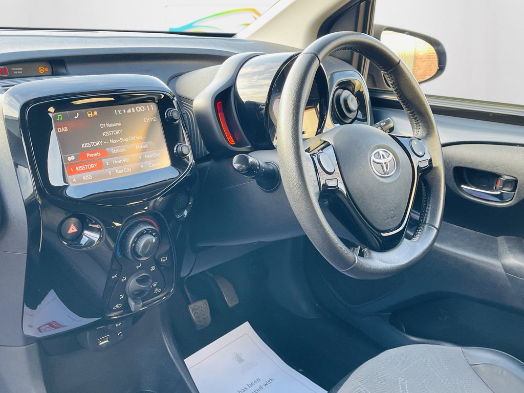 Used Toyota AYGO 2014 for sale - 77464857: Photo 24