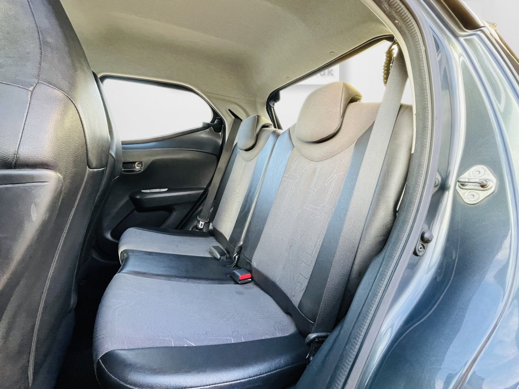 Used Toyota AYGO 2014 for sale - 77464857: Photo 28