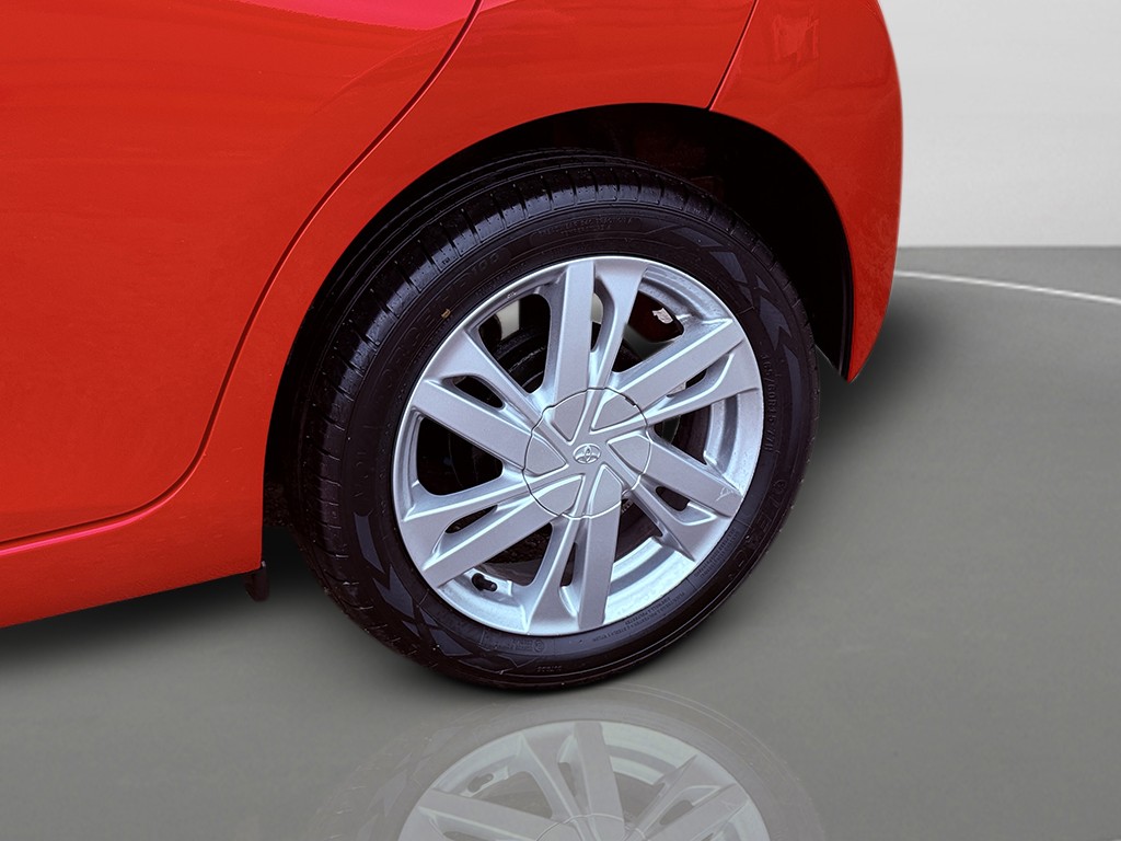 Used Toyota AYGO 2014 for sale - 76848689: Photo 12