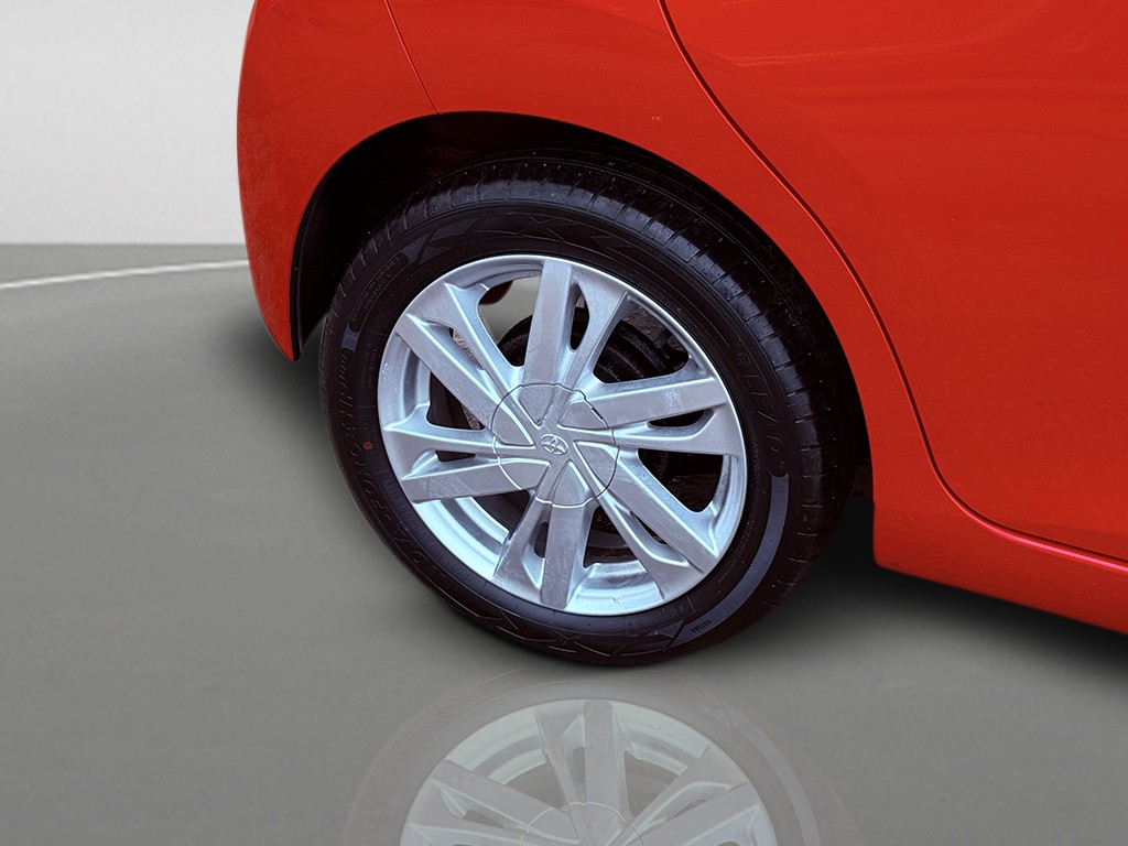 Used Toyota AYGO 2014 for sale - 76848689: Photo 13