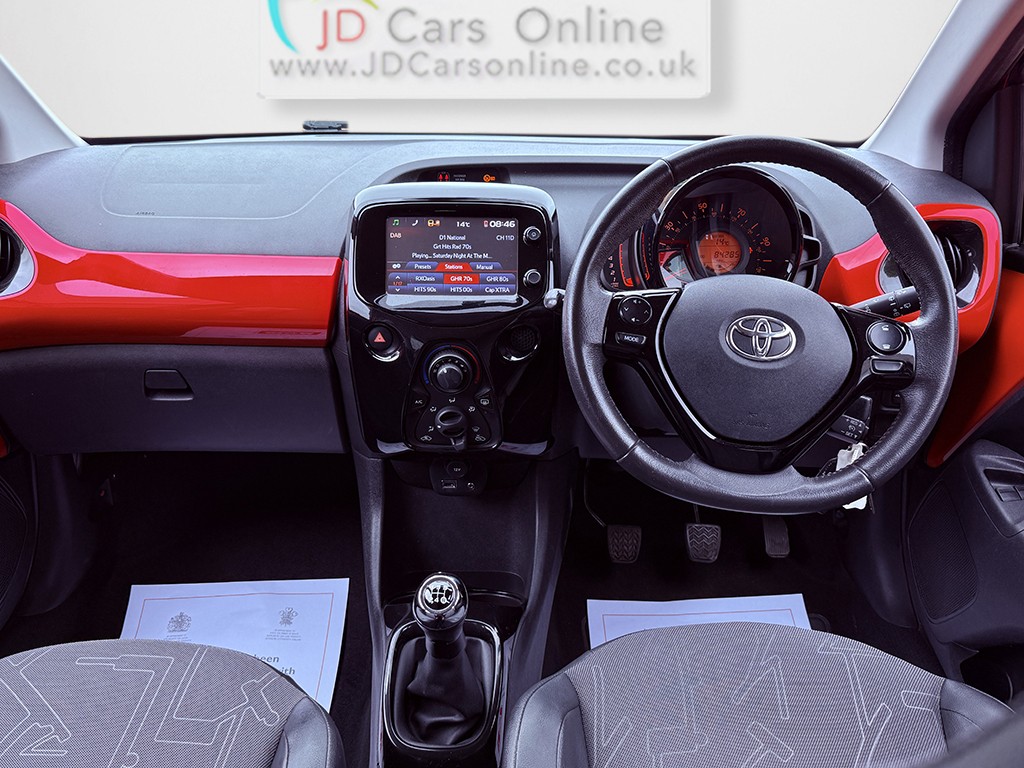 Used Toyota AYGO 2014 for sale - 76848689: Photo 15