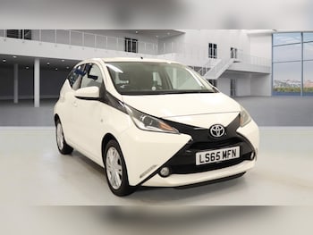 2015 - 1.0 VVT-i X-Pression 5dr