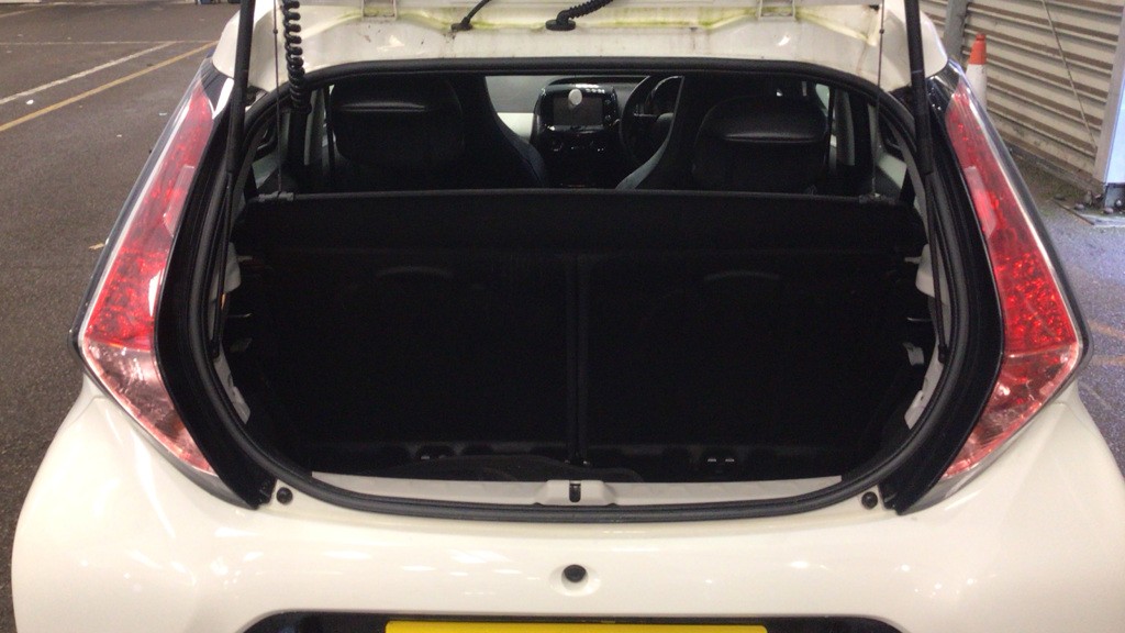 Used Toyota AYGO 2015 for sale - 77107677: Photo 7