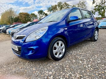 Used Hyundai i20 2011 for sale - 79634575: Photo
