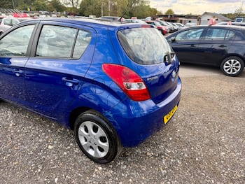 Used Hyundai i20 2011 for sale - 79634575: Photo
