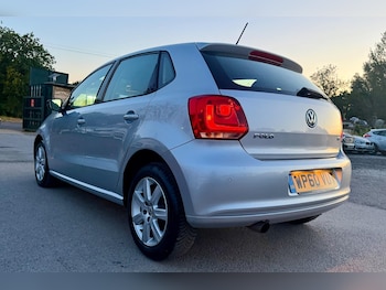 Used Volkswagen Polo 2011 for sale - 79230253: Photo