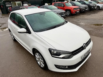 Used Volkswagen Polo 2014 for sale - 79387806: Photo