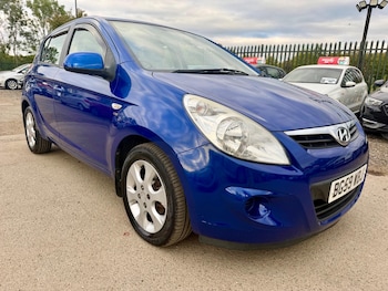 Used Hyundai i20 2010 for sale - 79544075: Photo