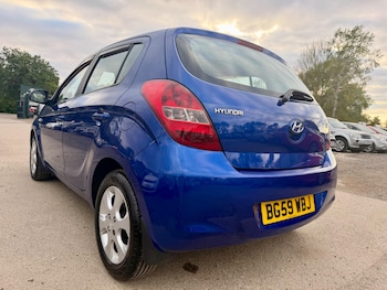 Used Hyundai i20 2010 for sale - 79544075: Photo