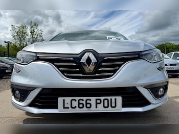 Used Renault Megane 2016 for sale - 79553576: Photo