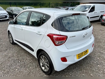 Used Hyundai i10 2015 for sale - 79230252: Photo