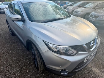 Used Nissan Qashqai 2015 for sale - 79348811: Photo