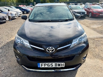 Used Toyota RAV4 2015 for sale - 79324335: Photo