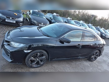 Used Honda Civic 2018 for sale - 79248602: Photo