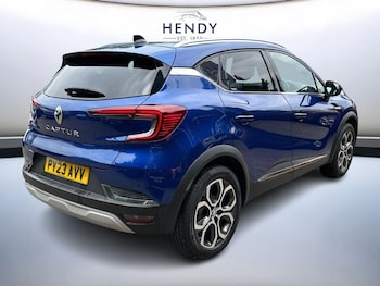 Used Renault Captur 2023 for sale - 79200150: Photo