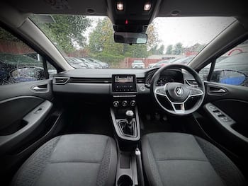 Used Renault Clio 2023 for sale - 79620835: Photo