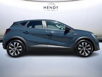 Used Renault Captur 2023 for sale - 79199483: Photo