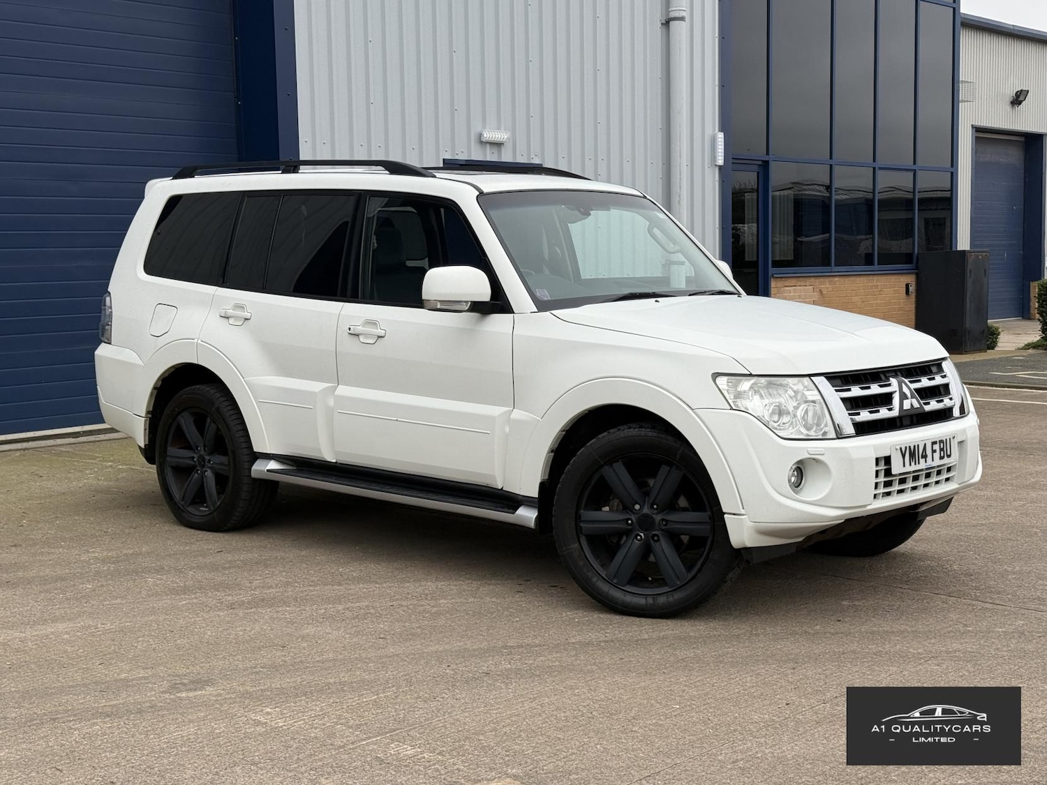 Used Mitsubishi Shogun 2014 for sale - 77959442: Photo 2