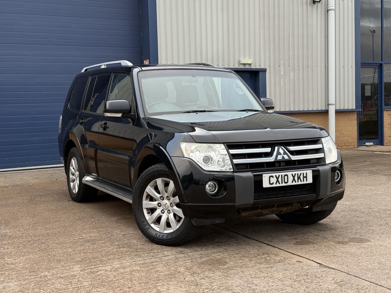 Used Mitsubishi Shogun 2010 for sale - 76255518: Photo 1