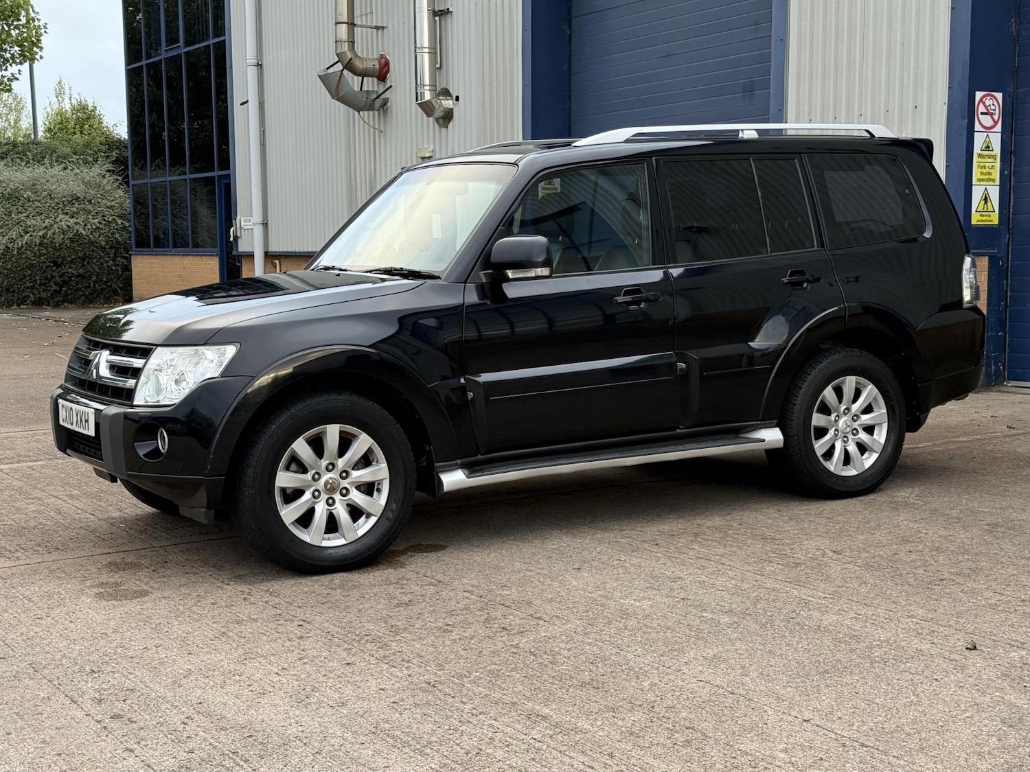 Used Mitsubishi Shogun 2010 for sale - 76255518: Photo 10