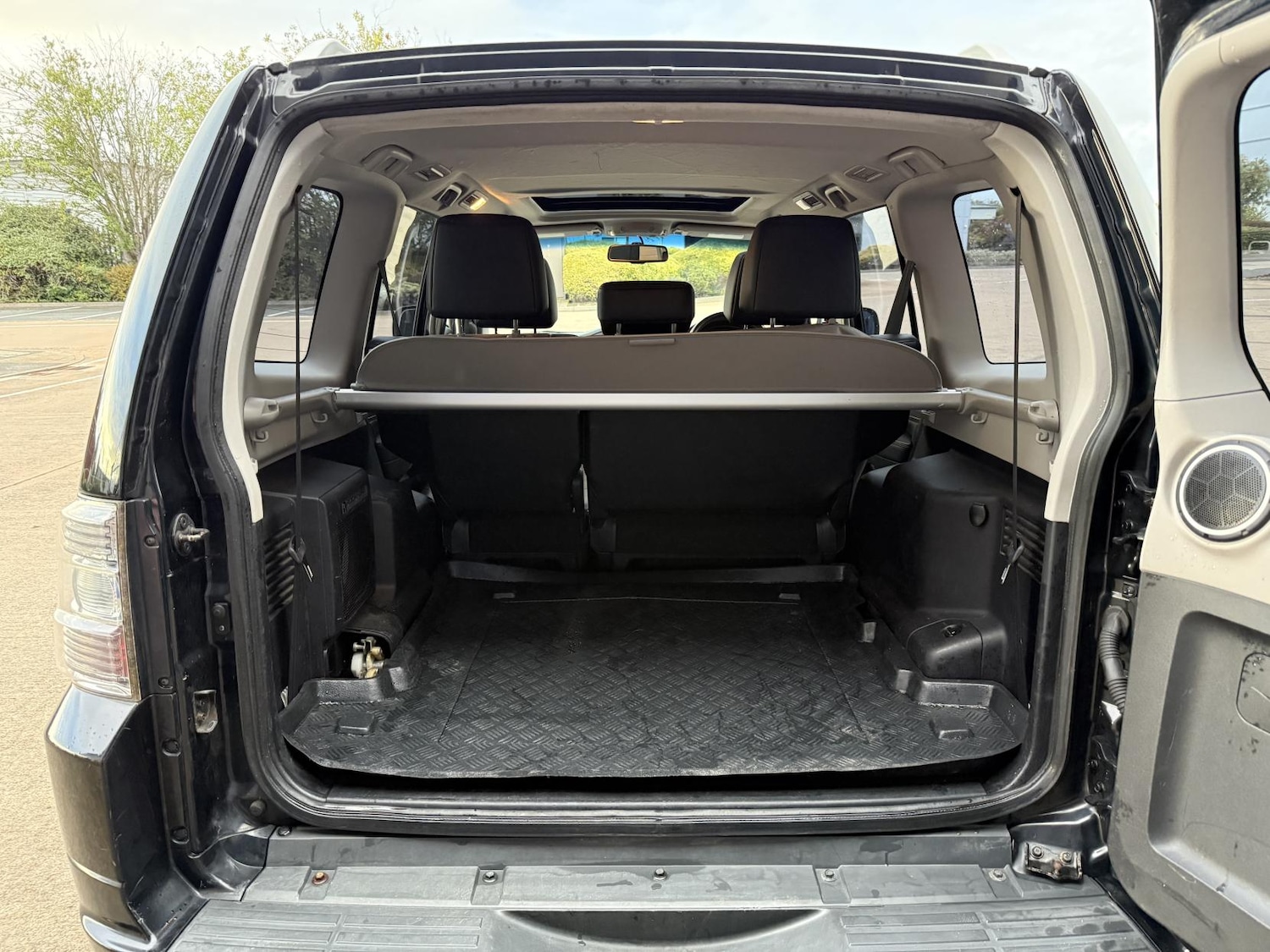 Used Mitsubishi Shogun 2010 for sale - 76255518: Photo 17