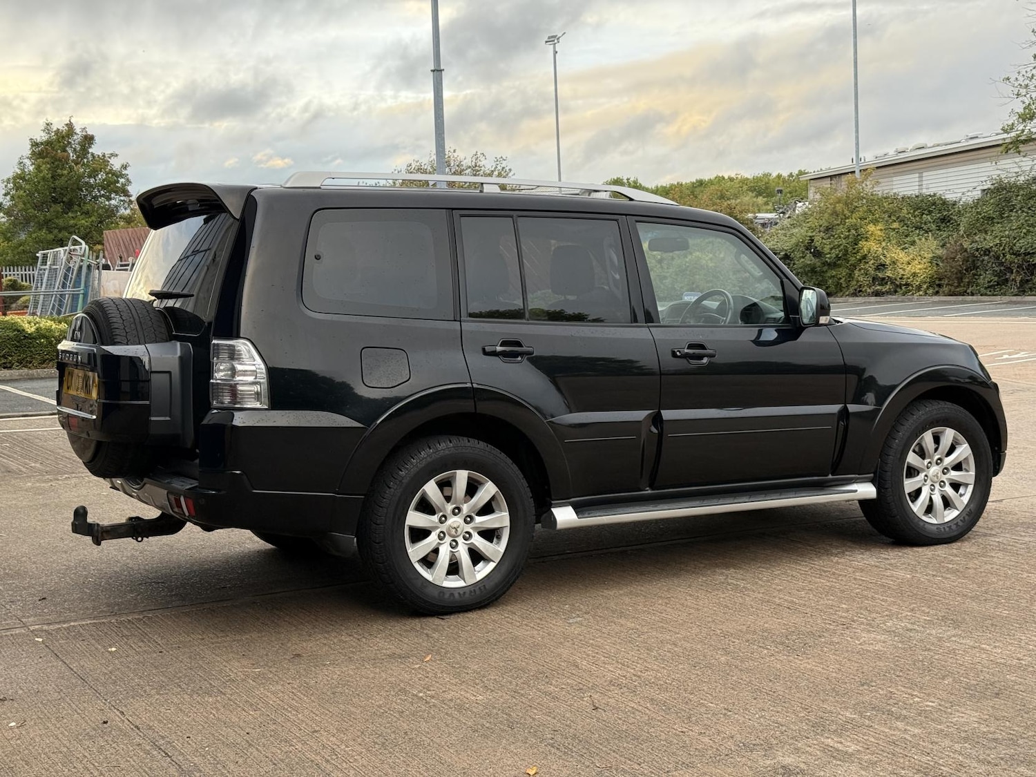 Used Mitsubishi Shogun 2010 for sale - 76255518: Photo 4