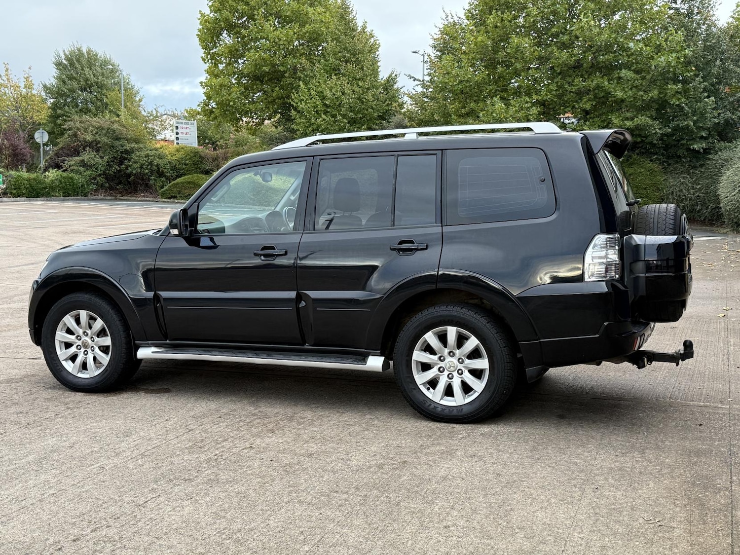 Used Mitsubishi Shogun 2010 for sale - 76255518: Photo 8