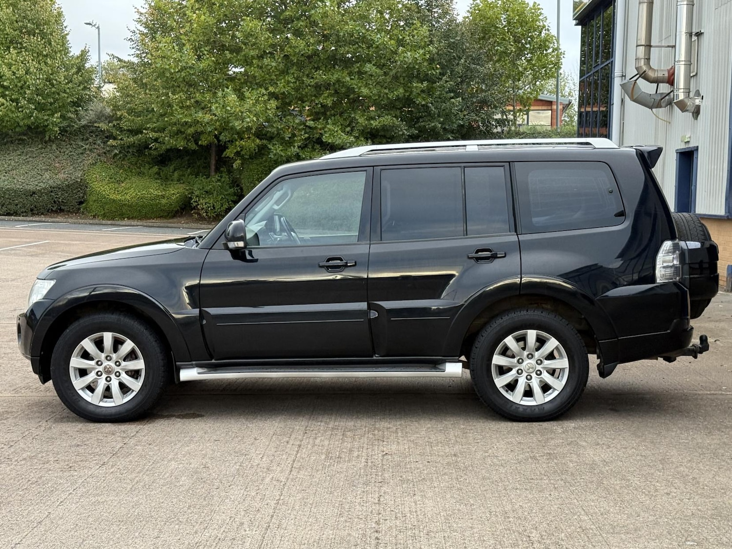 Used Mitsubishi Shogun 2010 for sale - 76255518: Photo 9