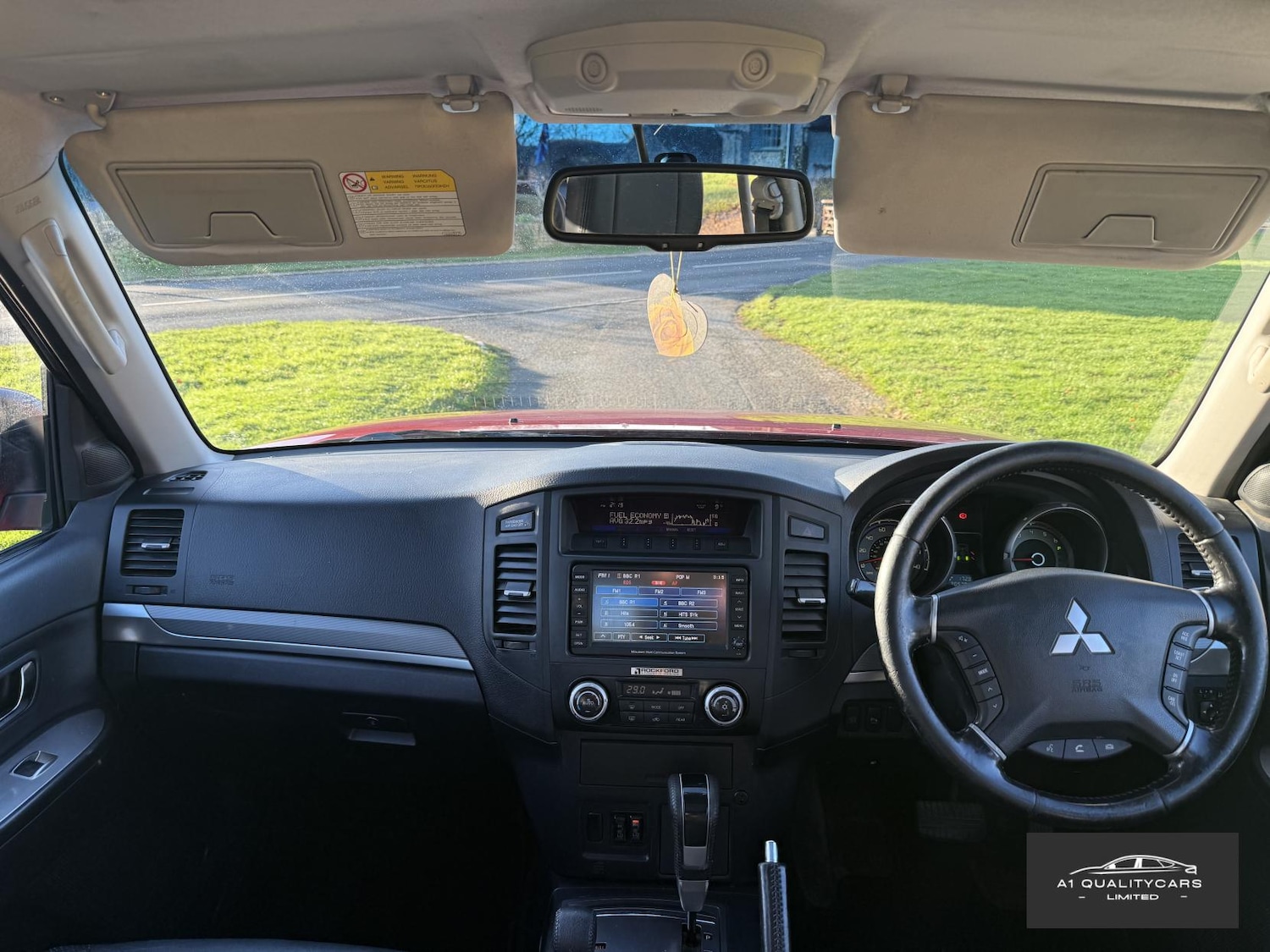 Used Mitsubishi Shogun 2010 for sale - 76758202: Photo 12