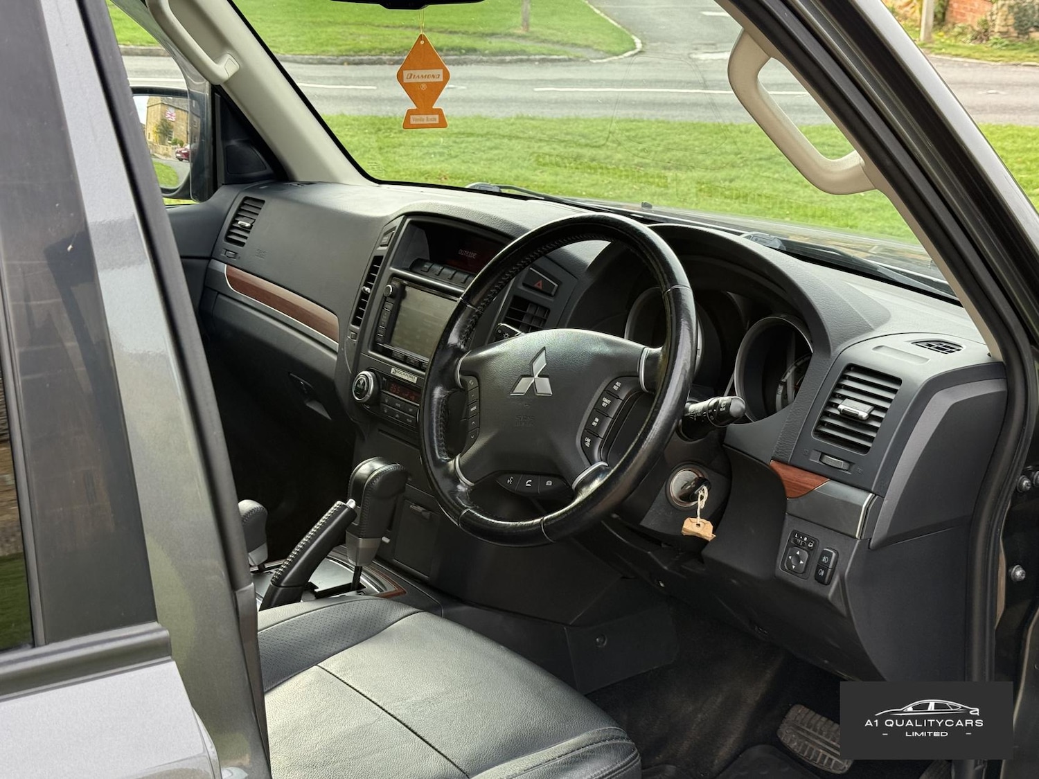 Used Mitsubishi Shogun 2014 for sale - 76394047: Photo 14